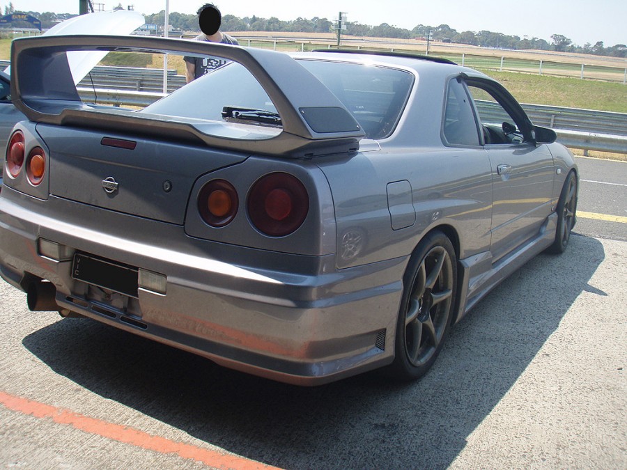 Nissan Skyline R34 wheels OEM Nissan Skyline R34 GTR 18″ 9J ET30 245/40