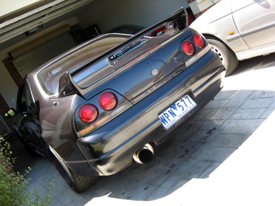 Nissan Skyline R33 wheels Lenso D1R 18″ 10J ET-1 235/40 GTR 