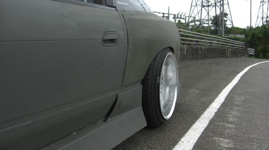 Nissan 180SX/200SX/240SX wheels Rays Victrix Brainer 18″ 11J ET-6 235/40 12J ET-14 245/40