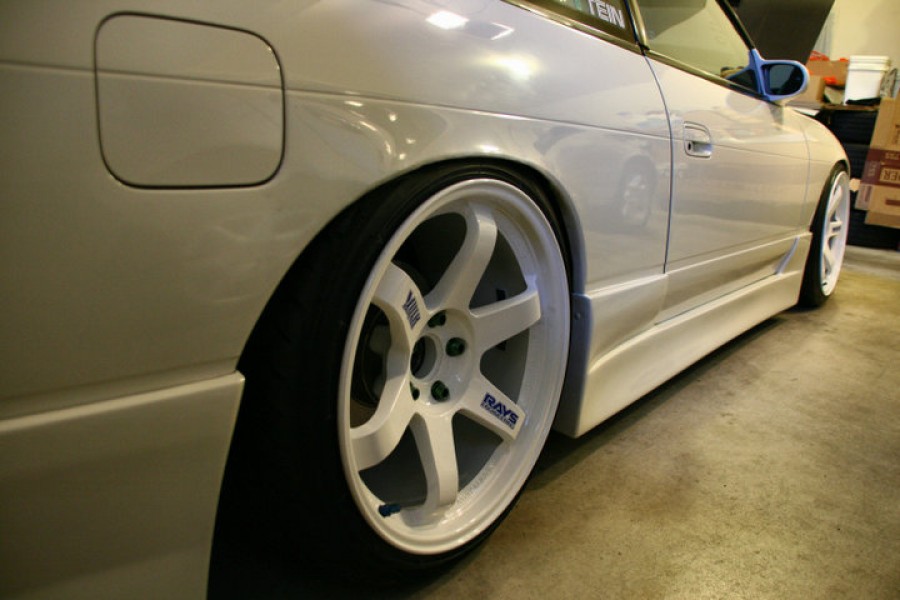 Nissan Silvia S13 wheels Rays Volk Racing TE37 18″ 9.5J ET12 225/35 10.5J ET15 245/35