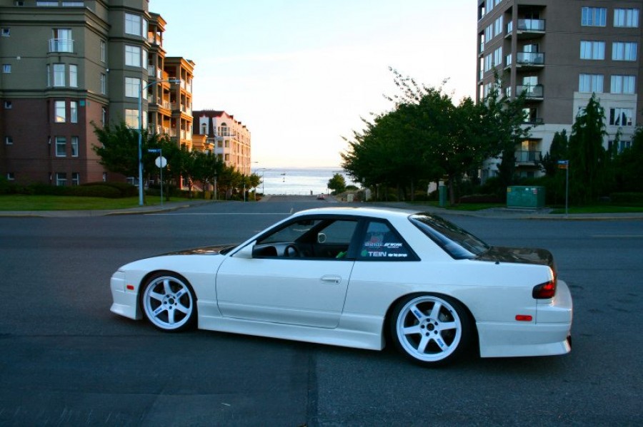 Nissan 180SX/200SX/240SX S13 wheels Rays Volk Racing TE37 18″ 9.5J ET12 225/35