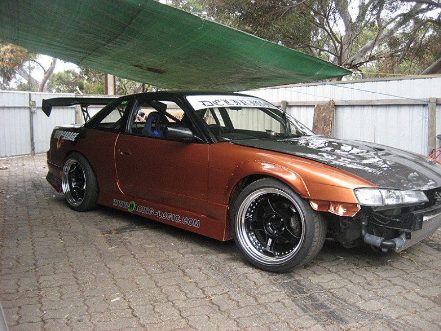 Nissan Silvia S13 wheels SSR Professor SP1 18″ 9.5J ET-13 235/40 10J ET-19