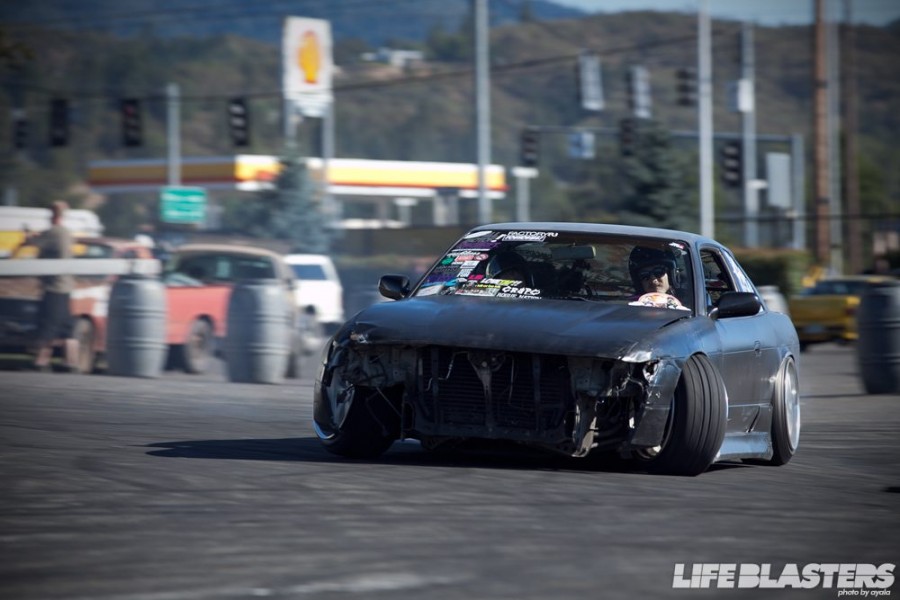 Nissan Silvia S13 wheels Work VS-KF 17″ 10.5J ET-14 215/40 225/45