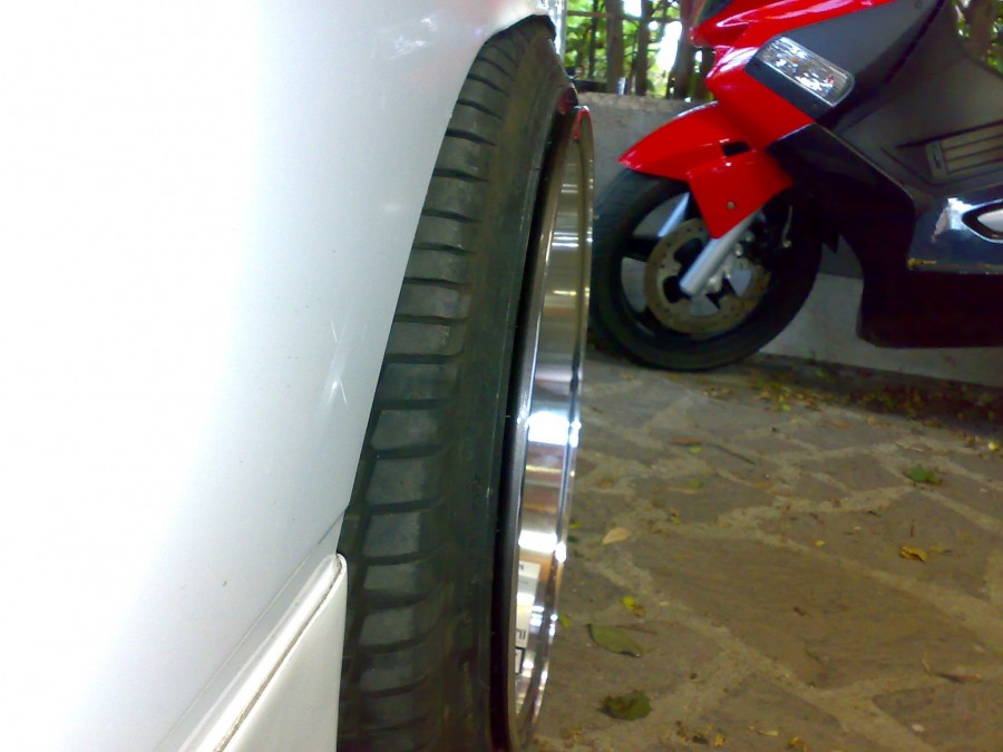 Nissan 180SX/200SX/240SX S13 wheels Rota RB-R 17″ 8.5J ET4 205/45 9.5J ET-19