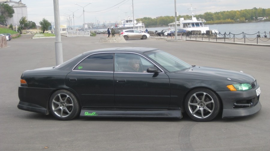 Toyota Mark II 90 wheels AVS Model 7 DR 