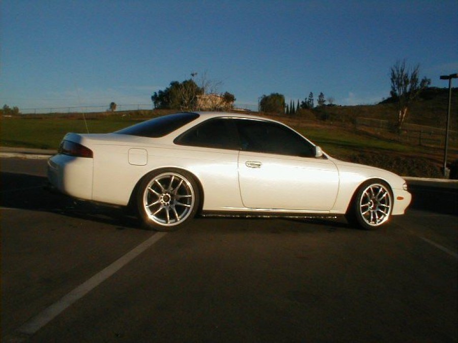 Nissan Silvia S14 wheels Work Emotion CR KAI 18″ 9.5J ET12 245/35