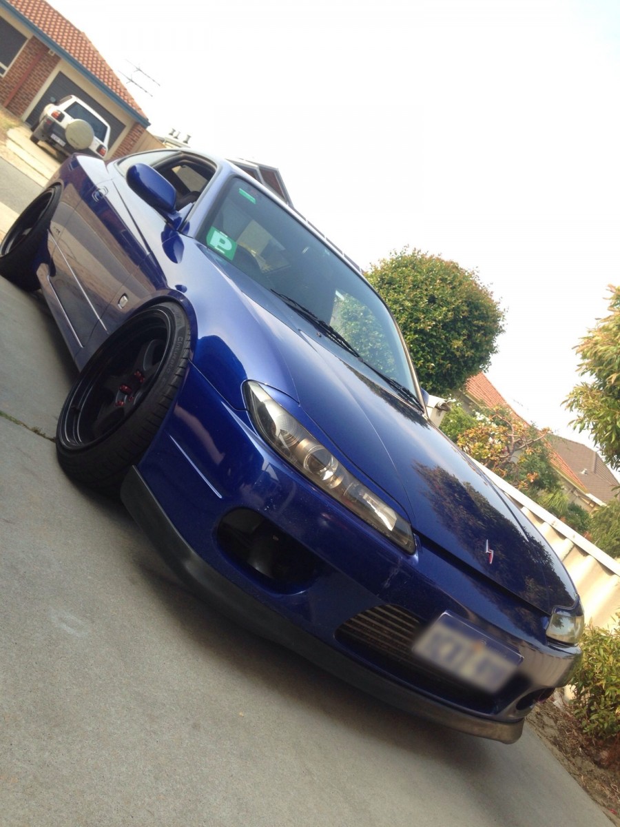 Nissan Silvia S15 wheels Rota D2 18″ 9.5J ET15 225/40