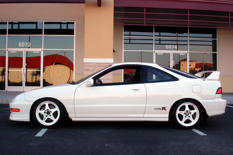 Acura Integra DB6-DB9, DC1-DC2, DC4 wheels Desmond Regamaster Evo 16″ 7J ET45 205/45