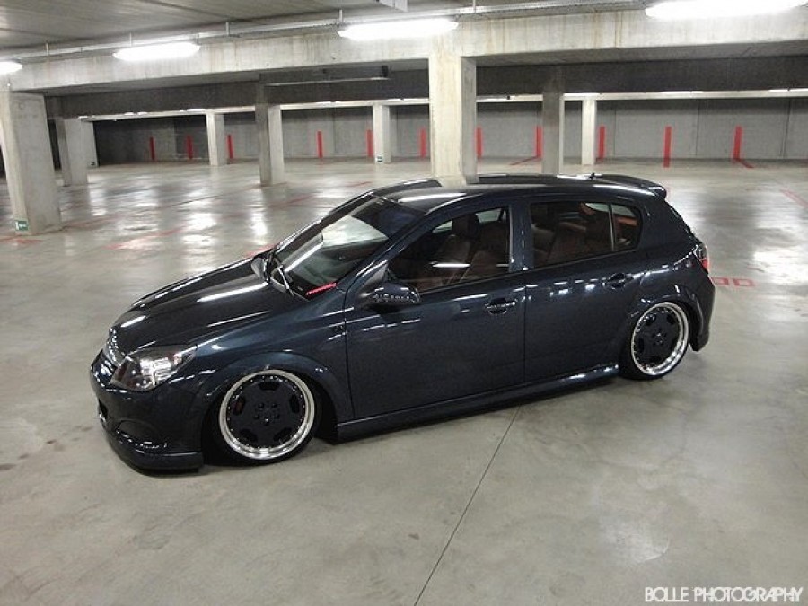 Opel Astra H wheels BBS Mercedes AMG Aero II 18″ 8.5J ET44 215/35