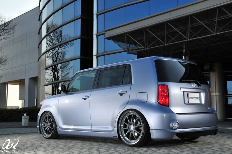 Scion xB wheels Forgestar F10 20″ 8.5J ET45 225/30 9J ET38 235/30