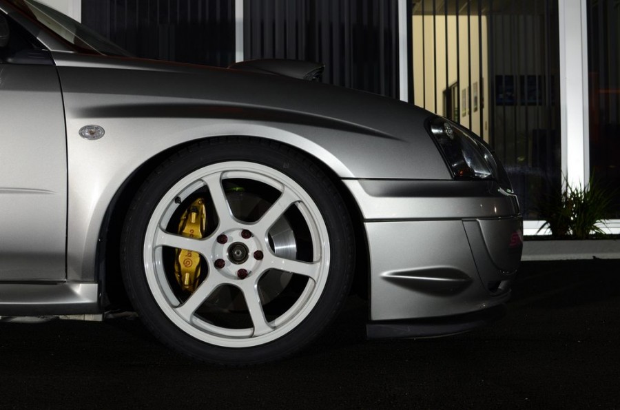 Subaru Impreza wheels Rota Boost 18″ 9J ET27 235/45 WRX STI 