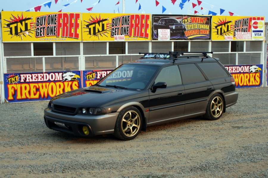 Subaru Legacy BD, BG, BK wheels Rota Boost 17″ 8J ET48 235/40 Wagon 