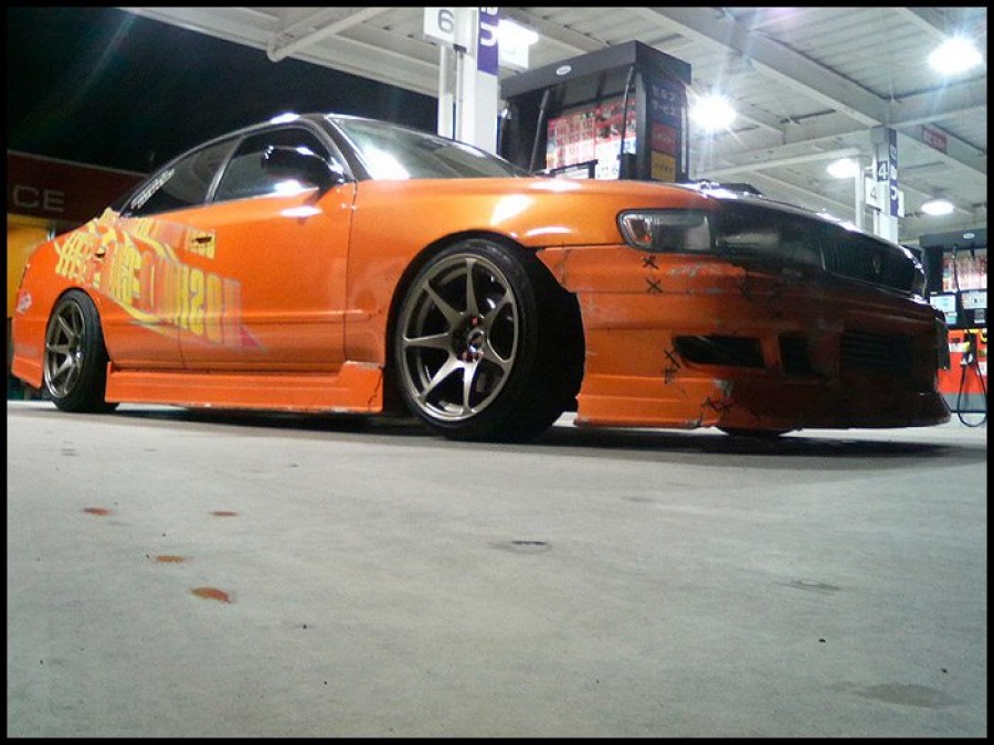 Toyota Chaser 90 wheels CST Hyper Zero 1 17″ 9.5J ET15 235/40 215/45