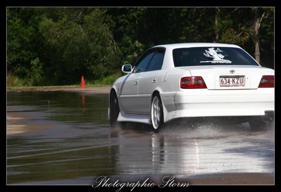 Toyota Chaser 100 wheels Buddy Club P1 18″ 9J ET30 245/40