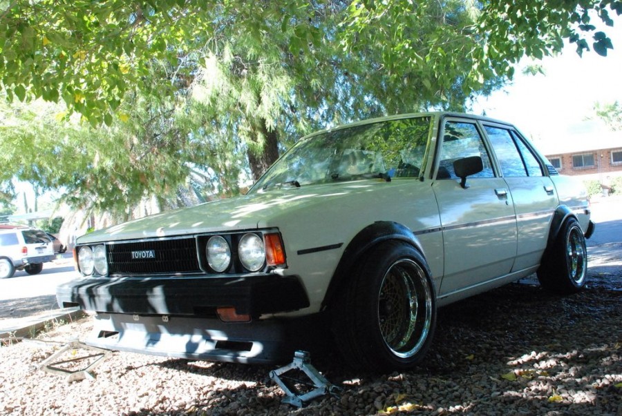 Toyota Corolla E70 wheels Epsilon  15″ 7.5J ET-18 195/65 8J