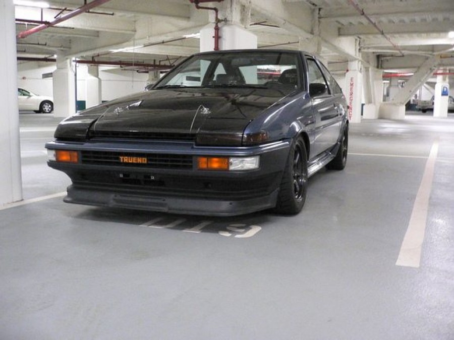 Toyota Corolla Levin AE85/AE86 wheels Rays Volk Racing TE37 15″ 7J 205/50