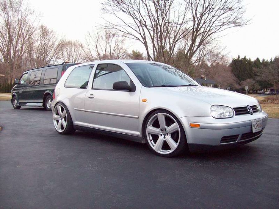 Volkswagen Golf MK4 wheels Raderwerk Flare5-A2 19″ 8J ET30 215/35 9J ET35