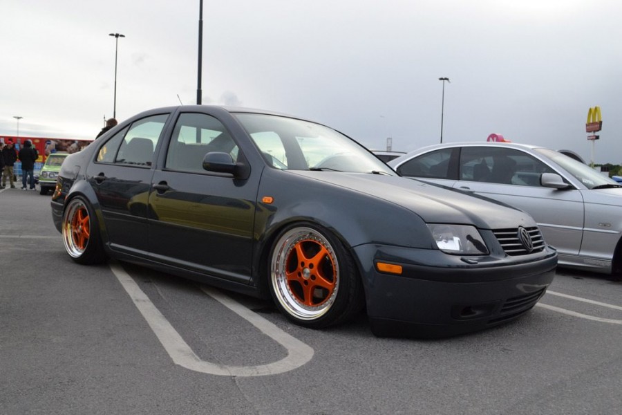 Volkswagen Jetta MK4/A4, Typ 1J wheels OZ Racing Mito 17″ 8.5J ET30 195/40 10J ET25 215/40
