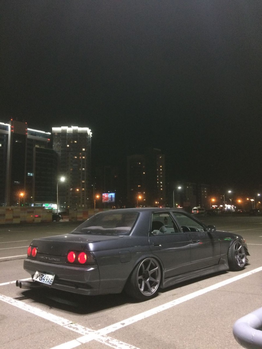 Nissan Skyline R32 wheels CST Hyper Zero 1 17″ 9.5J ET15 215/40 4doors 