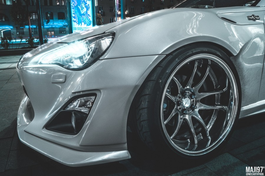 Toyota GT86 wheels Work Emotion CR2P 18″ 10.5J ET-13 255/35 11.5J ET-26 285/30 StanceNation 