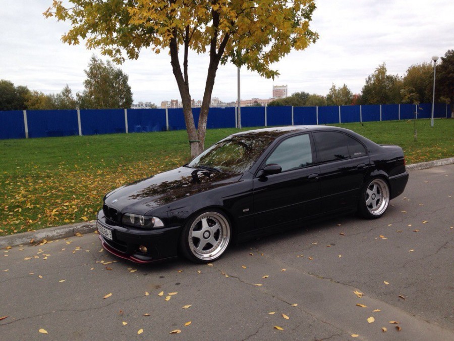 BMW 5 series E39 wheels OZ Racing Futura 19″ 9.5J 10.5J
