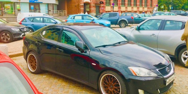Lexus IS