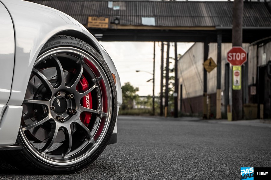 Acura NSX 1 generation. NA1, NA2 wheels Advan Yokohama RZ-DF 18″ 8J ET37 215/35 19″ 10J ET35 275/30