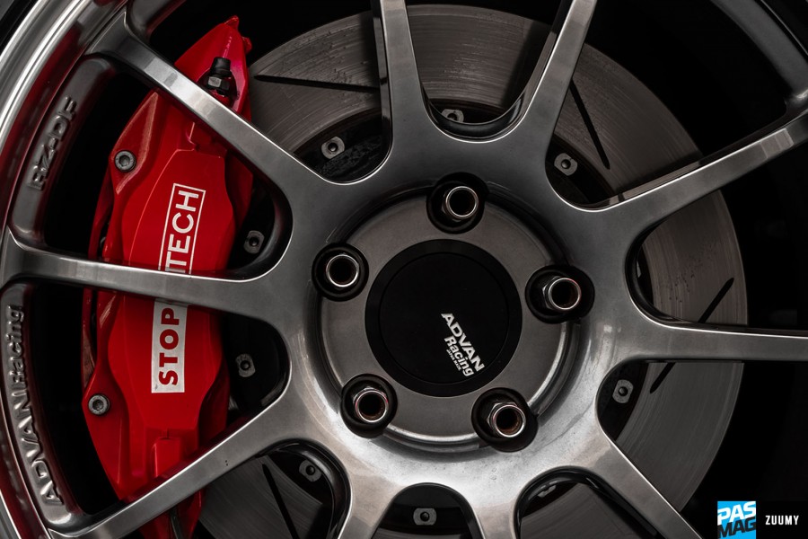 Acura NSX 1 generation. NA1, NA2 wheels Advan Yokohama RZ-DF 18″ 8J ET37 215/35 19″ 10J ET35 275/30