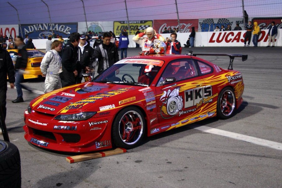 Nissan Silvia S15 wheels Advan Yokohama Super Racing 17″ 9J ET4 235/40 18″ 10J ET6 265/35