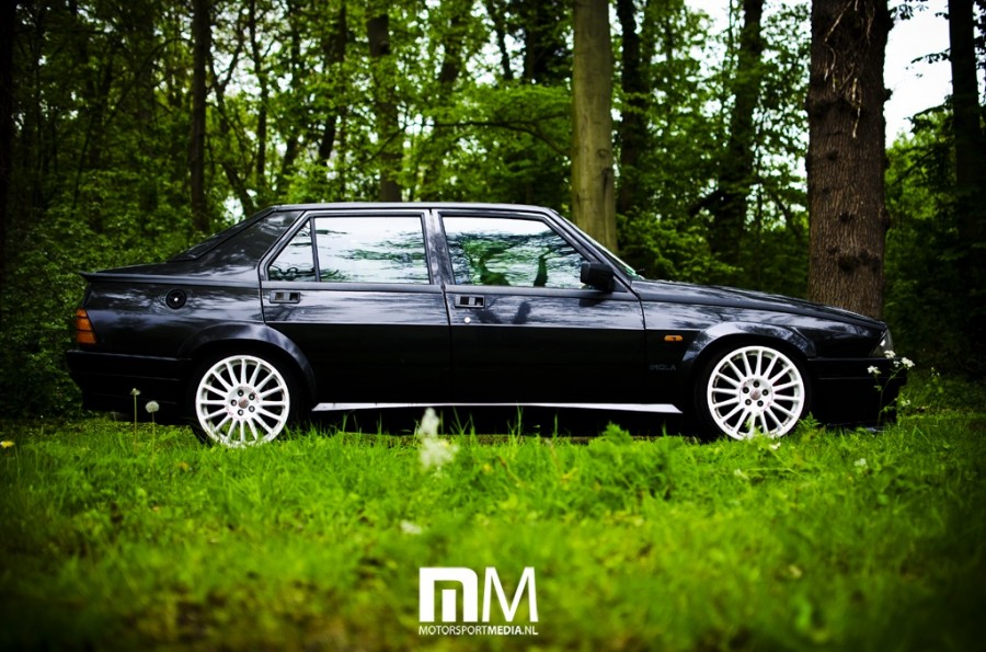 Alfa Romeo 75/Milano wheels OZ Racing Supertourismo GT 17″ 8J ET35 205/40 215/40