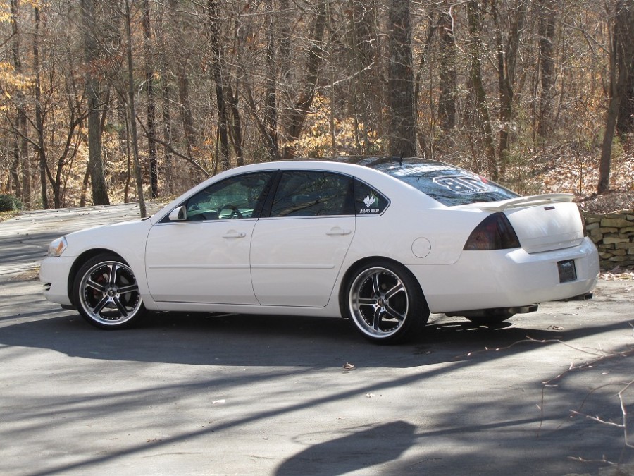 Chevrolet Impala wheels Lorenzo WL21 20″ 8.5J ET32 235/35 10J ET35 245/35