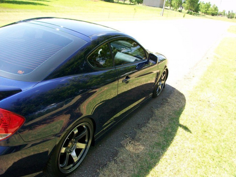 Hyundai Tiburon wheels Rota Grid 18″ 8.5J ET44 215/40 9.5J ET33 235/40 06tiburonofdoom 
