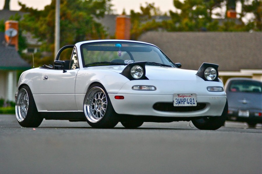 Mazda MX-5 Miata wheels Miro STP1 16″ 9J ET15 195/45