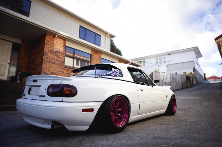 Mazda MX-5 Miata NA wheels Watanabe RS 14″ 7.5J ET-3 185/55