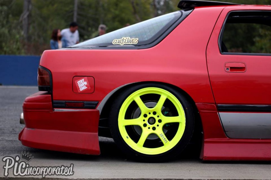 Mazda RX-7 FC wheels Rays Gram Lights 57DR 17″ 9J ET12 205/40
