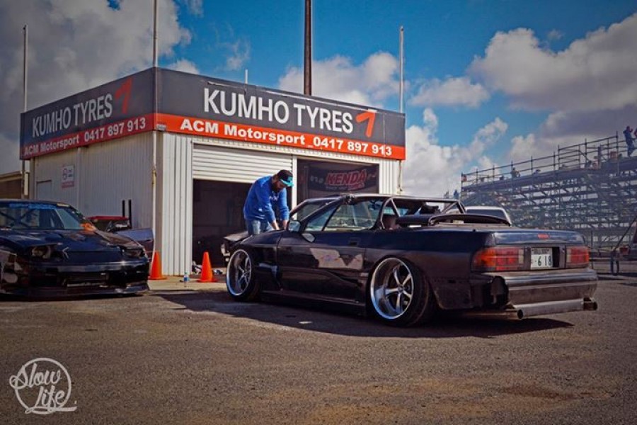 Mazda RX-7 FC wheels Work VS-KF 18″ 9.5J ET-5 215/40 11J ET-8 235/40 convertible 