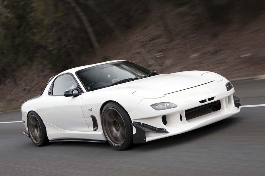 Mazda RX-7 FD wheels Work Emotion XT7 18″ 9.5J ET20 235/40 265/35