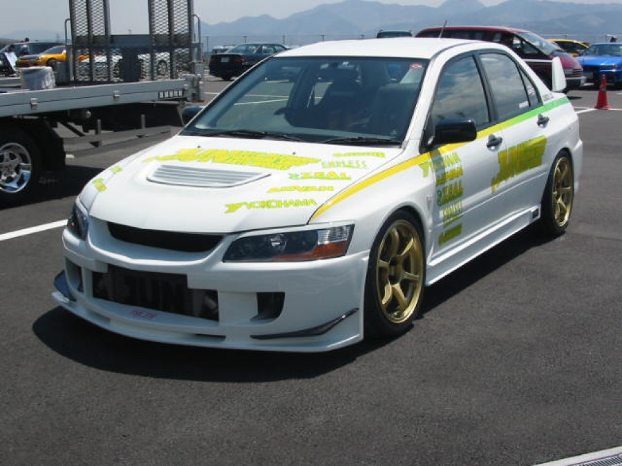 Mitsubishi Lancer Evolution IX wheels Advan Yokohama RG II 18″ 9J ET22 245/40 ET29