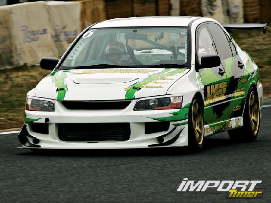 Mitsubishi Lancer Evolution IX wheels Advan Yokohama RG II 18″ 9J ET22 245/40 ET29