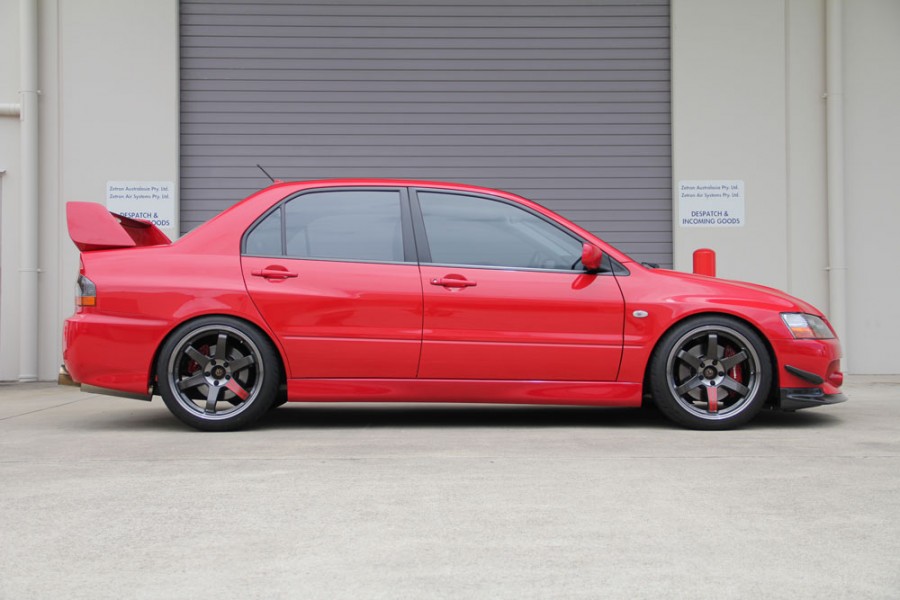 Mitsubishi Lancer Evolution IX wheels Rays Volk Racing TE37SL 18″ 9.5J ET22 235/40