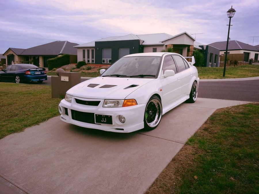 Mitsubishi Lancer Evolution VI wheels WOLF S1P 18″ 9J ET15 225/40