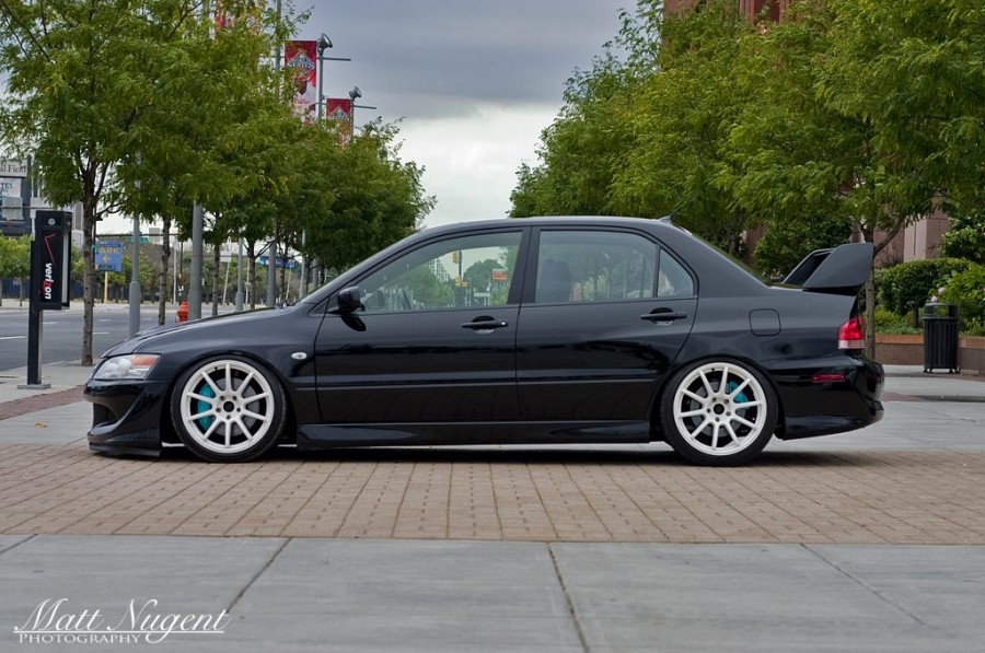 Mitsubishi Lancer Evolution VII wheels Rota G-force 18″ 9J ET10 225/40 ET20