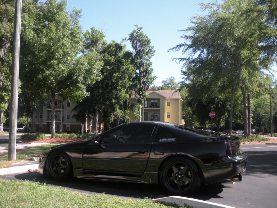 Nissan 300ZX wheels Desmond regamaster 17″ 9.5J ET18 235/45 18″ 10.5J 255/40