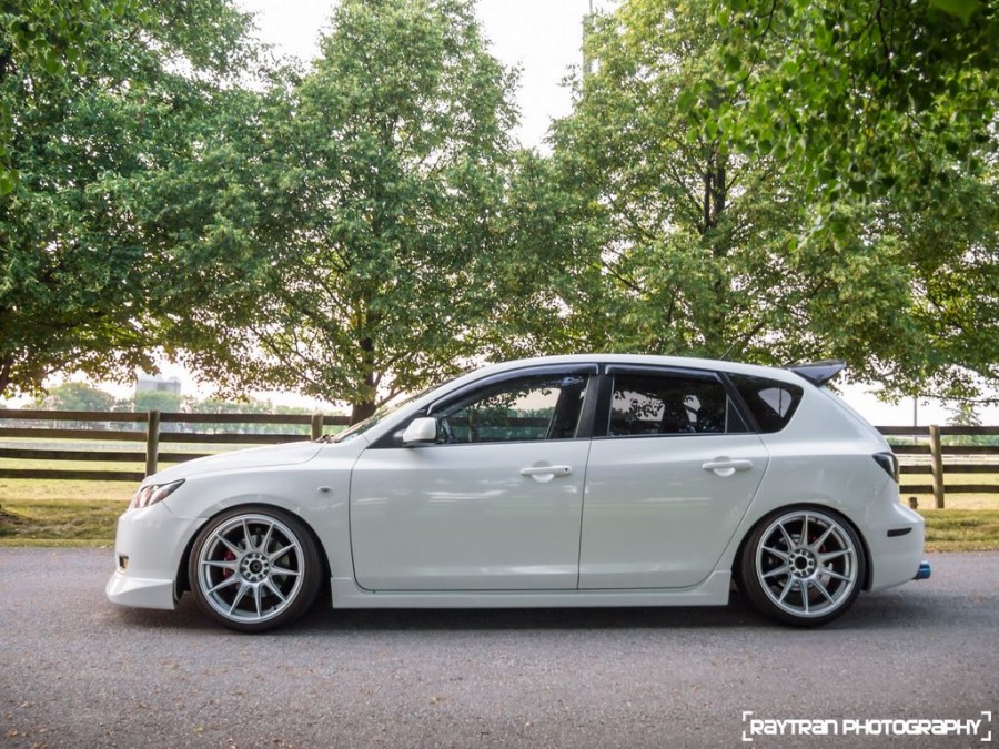 Mazda 3 1 generation wheels XXR 527 18″ 8.5J ET20 215/40
