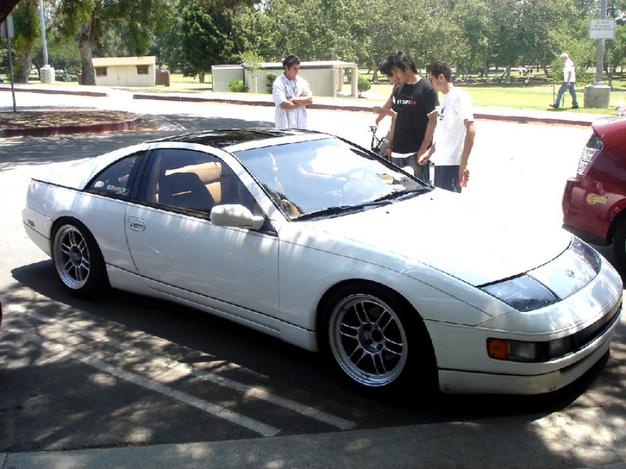Nissan 300ZX wheels Enkei RPF1 17″ 10J ET15 255/40