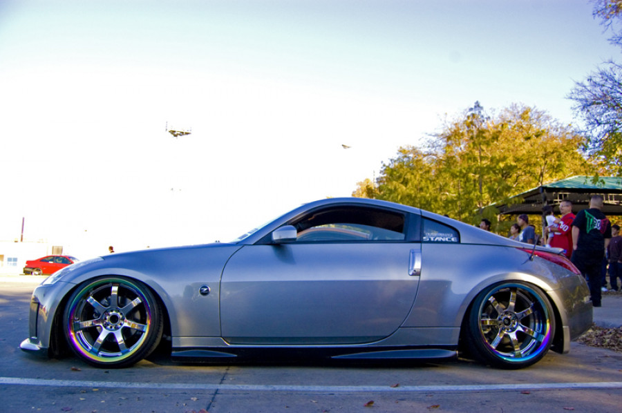 Nissan 350Z wheels Rays Gram Light 57S Pro 19″ 9.5J ET-6 215/35 10J ET-15 235/35
