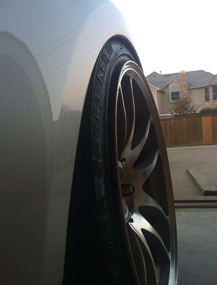Nissan 350Z wheels Rota Torque 18″ 9.5J ET5 225/40 ET-18