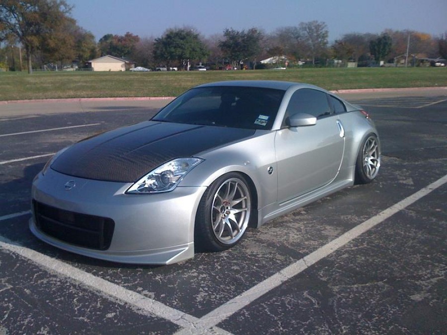 Nissan 350Z wheels Rota Torque 18″ 9.5J ET5 225/40 ET-18