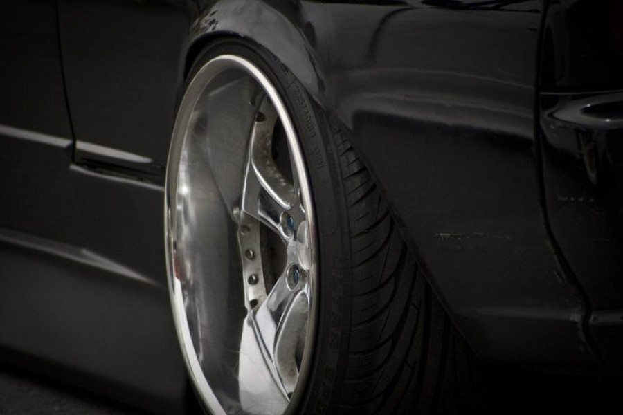 Nissan Skyline R32 Räder Stinger  R18 9J ET23 215/40 10J ET-1 225/40 coupe 
