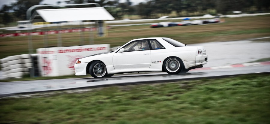 Nissan Skyline R32 Räder Rays Volk Racing GT-7 R17 8J ET15 215/45 9J ET21 235/45 coupe 